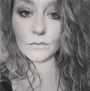 Meet your Posher, Averyl